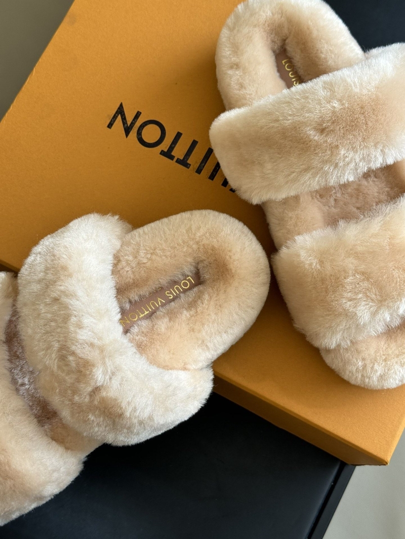 Louis Vuitton Slippers